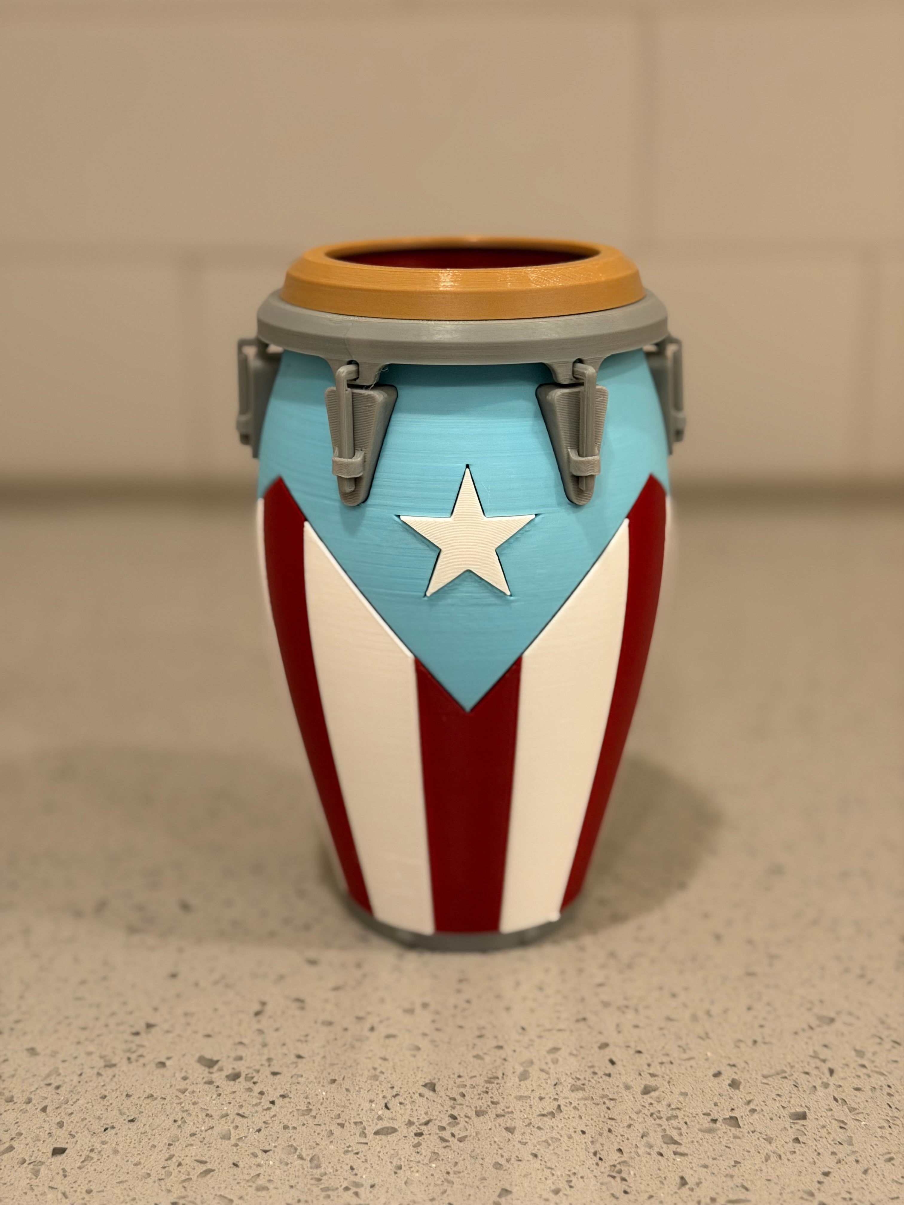 Puerto Rico Conga Can Holder